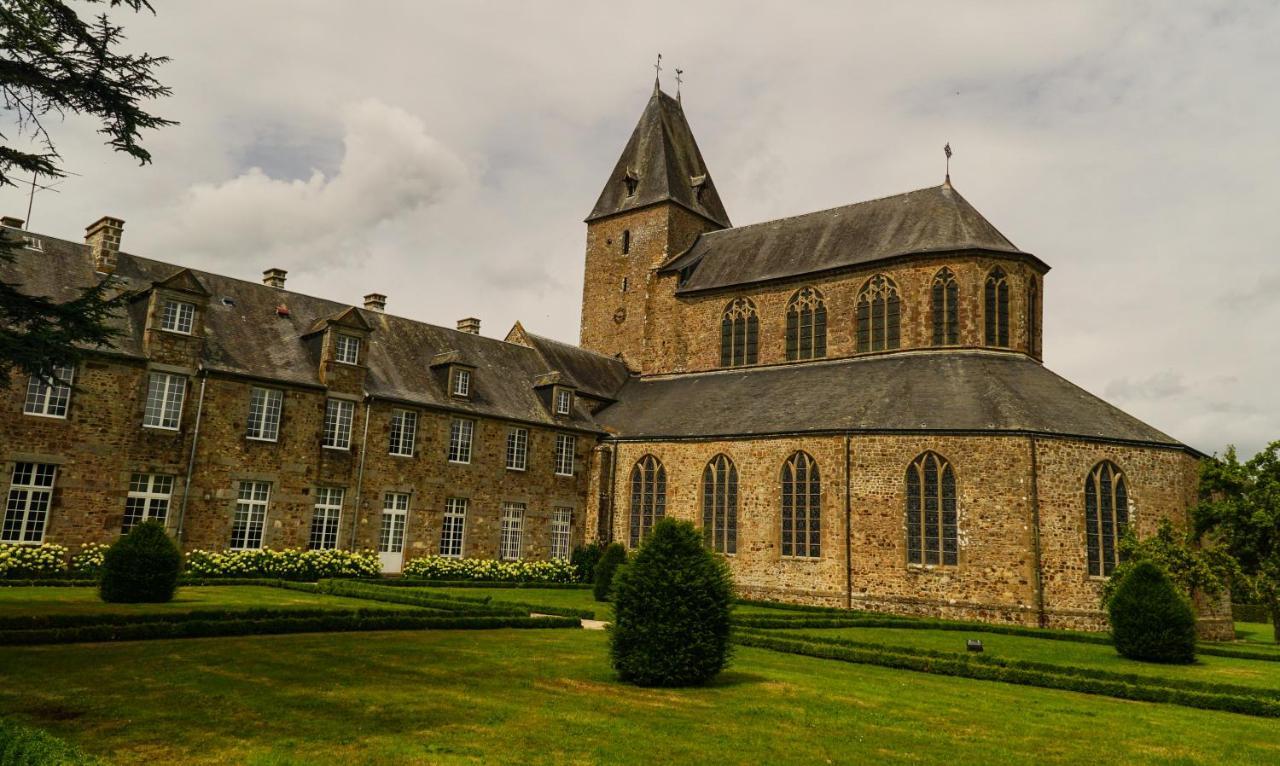 Вилла La Longere Lonlay-l'Abbaye Экстерьер фото